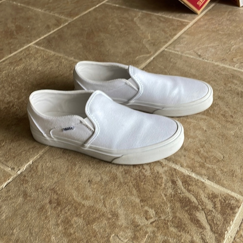 White Vans - women’s size 8